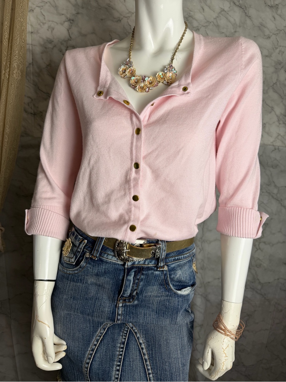 Soft Pink Gold Snap Button Cardigan Sweater M Romantic Preppy Versatile Classic